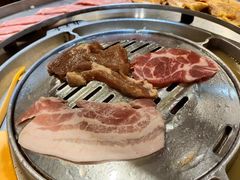 -哈哈碳都·牛肋条无限自助烤肉(台江万达店)