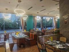 -皇宫大酒店