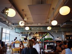 -ROAST coffee & eatery