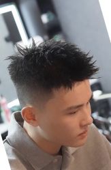 -东方先生国潮男士理发馆