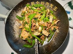 -费大厨辣椒炒肉(高铁吾悦广场店)