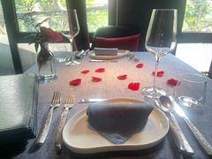 -弦月窗LUNETTE BY AMANDA(复兴路店)