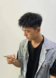 -藤野造型烫发染发