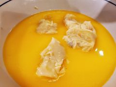 金汤黄鱼馄饨-蟹黄鱼·楼上面馆(外滩中央旗舰店)