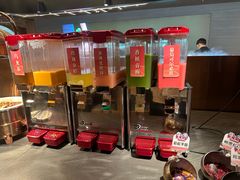 -牛YO寿喜烧·铁板烧和牛火锅自助(市府恒隆店)