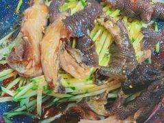 江湖无鸡爪-鼎牛牛炖锅·烤串(温泉路店)
