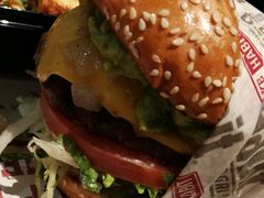 -The Habit Burger Grill 哈比特汉堡(复兴soho店)