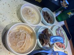-沪小胖·小龙虾·蓝龙王(八佰伴店)