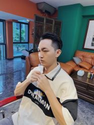 -鸿運 BARBER SHOP男士理发馆