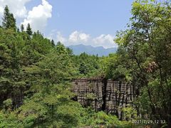 -梭布垭石林景区