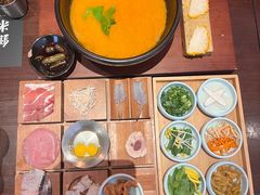 -银米·云南传统过桥米线(双廊黑金冠店)