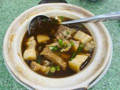 肉骨茶的湯-新峰肉骨茶