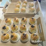 真便捷,地铁进到站里居然也开了家安德鲁森