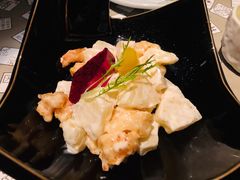 凤梨虾球-穹六人间 people 6(岳阳路店)