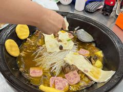 -屯老二农家铁锅炖·行业领军者(梅江店)