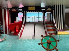 -涨巢·潮玩水疗局