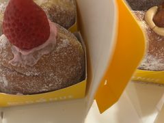 -85度C(生甜甜圈研究工坊·上海松江人民北路店)