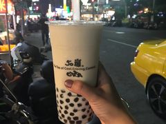 -六合夜市