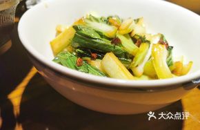 Stir-Fried Pork Rinds with Soy Sauce