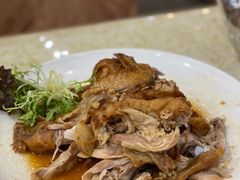 大鹏窑鸡-鹏城人家海鲜酒家·23年老字号(较场尾店)