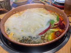 -洱火云南酸菜牛肉火锅(石景山当代商城店)