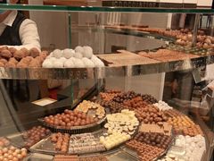 -Laderach 莱德拉(上海环贸iapm店)