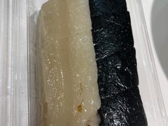 双色拉糕-光明邨大酒家(淮海路店)