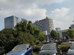 -杭州中沃沃尔沃4S店(滨江区店)