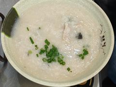 皮蛋瘦肉粥-随意石板烧(大理古城店)
