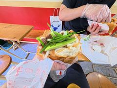 -Bánh Mì Huynh Hoa