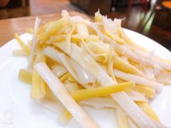 -朝阳酸菜鱼休闲餐厅