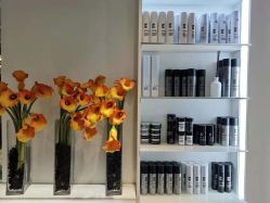 -TONI&GUY