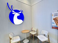 景观位-瑞幸咖啡(长宁来福士B1层店)