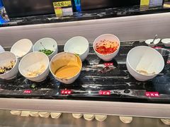 -来龍儿鲜切牛肉自助老火锅