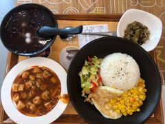 麻婆豆腐小龙虾饭-海盗虾饭·剥好的小龙虾饭(SOHO尚都店)