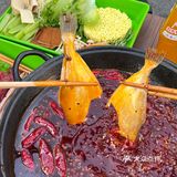 不愧是贵阳！路边火锅店，太chill了，好便