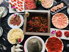 -二荆条·蜀鲜汇城市森林火锅