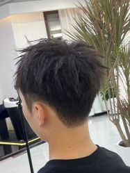 -V7 HAIR SALON