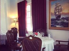 -La Villa French Restaurant