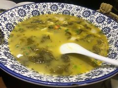 酸汤鱼-东口码头·烧鸽子·鱼头泡饼·地方菜(金鹰悦城店)