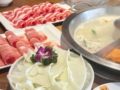 -佬土鹅肠火锅(解放路店)