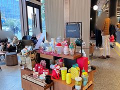 -星巴克臻选(上海虹桥新天地三店)