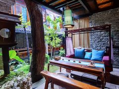 露天位-鱼桥巷·美学川菜