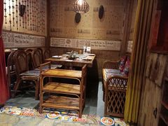 -老牌坊云南鱼豆花火锅(爱建店)