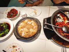 -阿瓦山寨·湘菜现炒·剁椒鱼头王(咸阳总店)