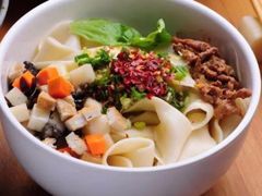 -河南占军烩面馆(中华广场店)