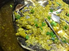 -阿瓦山寨·湘菜现炒·剁椒鱼头王(咸阳总店)