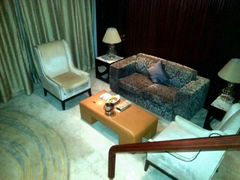 一层客厅-苏州金鸡湖中茵皇冠假日酒店