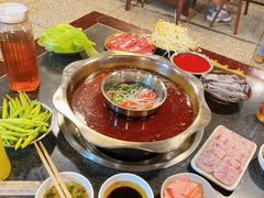 -邓莽子老火锅(中兴路总店)