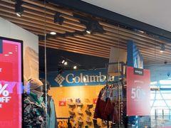 -伯肯黑德角名品折扣购物中心